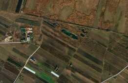 Teren  5400mp,in Jucu de Mijloc cu lac  de796mp in zona de turism si agrement