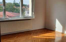 Apartament cu 6 camere, 180 mp, 4 balcoane, zona P-ta Engels 