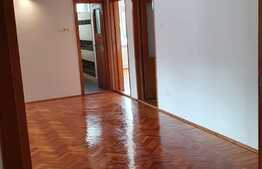 Apartament cu 6 camere, 180 mp, 4 balcoane, zona P-ta Engels 