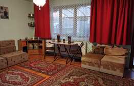 De vanzare, apartament cu 1 camera plus gradina de 27 mp, zona Campului