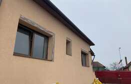 Casa cuplata, 80 mp utili, 200 mp teren, pretabila birouri! 