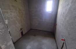 2 camere, 51 mp utili, semifinisat, zona Teilor! 