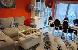 Apartament cu 3 camere, spatios, luminos, 67 mp, zona strazii Bucuresti