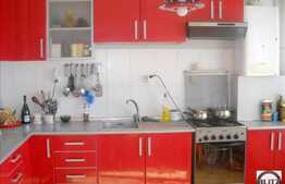 Apartament de vanzare cu 3 camere, suprafata utila 91 mp imobil nou