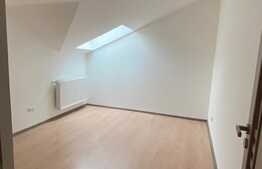 Apartament cu 4 camere, 60 mp, zona Teilor!