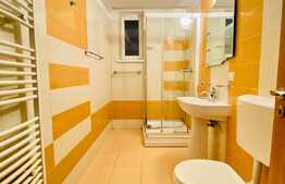 Apartament cu 3 camere, 90 mp, zona UMF