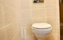 Casa cu 4 camere, 160 mp, terasa, curte 100 mp, zona  Cetățuia
