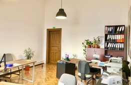 Casa cu 4 camere, 160 mp, terasa, curte 100 mp, zona  Cetățuia