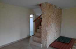  De vanzare casa individuala, 140 mp utili,1000 mp teren,zona linistita,acces facil