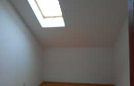  De vanzare casa individuala, 140 mp utili,1000 mp teren,zona linistita,acces facil