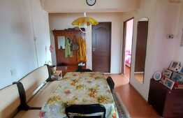 Apartament 3 camere, 60 mp, zona strazii Florilor!