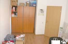 Vanzare 3 camere, 53 mp plus 2 balcoane, zona Sesul de Sus! Loc de parcare!