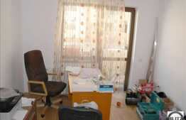 Vanzare 3 camere, 53 mp plus 2 balcoane, zona Sesul de Sus! Loc de parcare!