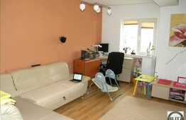 Vanzare 3 camere, 53 mp plus 2 balcoane, zona Sesul de Sus! Loc de parcare!