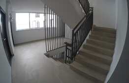 Apartament cu 3 camere si 2 bai, etaj intermediar! zona Platinia Mall