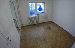 Apartament cu 3 camere decomandate, pretabil pentru spatiu comercial