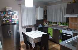 Apartament 3 camere, 59 mp, loc parcare, zona Urusagului