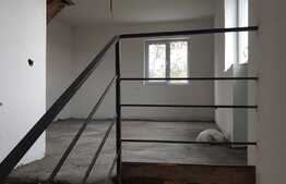 Casa individuala de vanzare, 120 mp utili, 530 mp teren, semifinisat