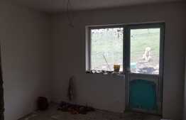 Casa individuala de vanzare, 120 mp utili, 530 mp teren, semifinisat