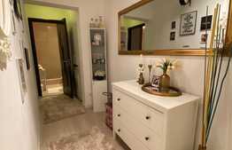 Apartament 2 camere, decomandat 54 mp, finisaje de lux, zona Mercur!