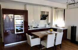 Apartament cu 3 camere, 100 mp, terasa 180 mp, parcare, zona Iulius Mall