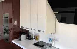 Apartament cu 3 camere, 100 mp, terasa 180 mp, parcare, zona Iulius Mall