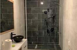 Apartament modern de 3 camere semidecomandate, etaj intermediar, balcon si parcare!