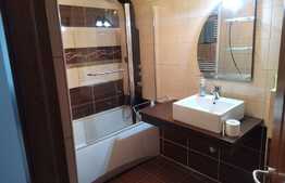 Apartament 3 camere, 58 mp, Zona Eroilor, Parcare, Negociabil