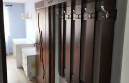 Apartament 3 camere, 58 mp, Zona Eroilor, Parcare, Negociabil