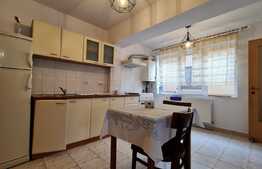 Casa 96 mp, 4 camere, 2 parcari, 100 mp teren, zona Sanex