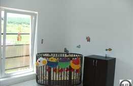 Apartament mobilat, 4 camere, in zona linistita, 114 mp utili!