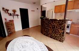 2 balcoane, etaj intermediar, zona Florilor