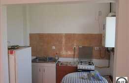 1 camera de vanzare, decomandat, 32 mp ,cu  balcon in zona Porii, 
COMISION 0%