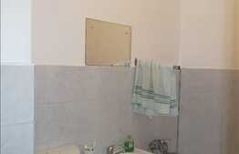 1 camera de vanzare, decomandat, 32 mp ,cu  balcon in zona Porii, 
COMISION 0%