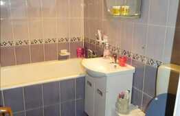 Vanzare 3 camere decomandate + 20 mp boxa pentru depozitare, integral renovat