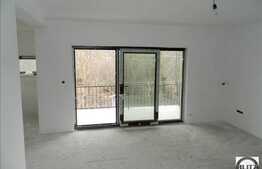 Vanzare 3 camere, 90 mp utili cu  12 mp TERASA + 202 mp cota parte teren