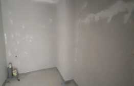 Terasa 12 mp, etaj intermediar, lift, zona Tauti