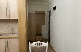 Apartament modern, parcare, etaj intermediar, zona Eroilor