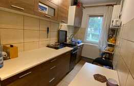 Apartament de vanzare 2 camere decomandate, zona Primaverii