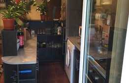 De vanzare 2 camere, 54 mp, zona Sub Cetate! Loc parcare cu CF!