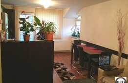 De vanzare 2 camere, 54 mp, zona Sub Cetate! Loc parcare cu CF!