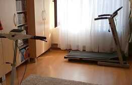 Casa cocheta de vanzare, 64mp, teren 420 mp, front 12m, locatie semicentrala!