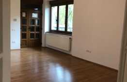 Apartament de inchiriat, 56 mp, parcare, zona Hotel Napoca, potrivit pentru sediu birouri