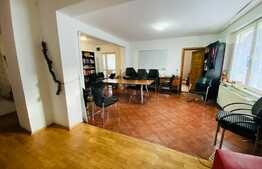 Casa individuala, 8 camere, 350 mp, curte de 350 mp, parcare, garaj, zona strazii Marginasa
