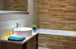 Apartament de lux cu 2 dormitoare, balcon 10 mp, parcare, zona centrala