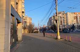 Spatiu comercial cu vitrina, 90 mp, Piata Cipariu