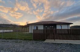 Casa pe un nivel, 94 mp utili, 585 mp teren, Corusu