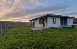 Casa pe un nivel, 94 mp utili, 585 mp teren, Corusu