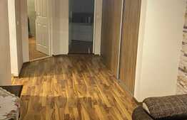 Apartament 3 camere, intermediar, parcare, zona Cetatii