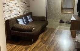 Apartament 3 camere, intermediar, parcare, zona Cetatii